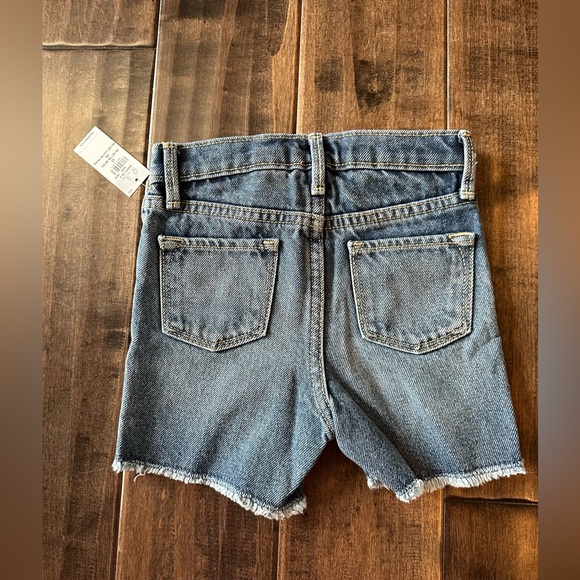 Old navy toddler denim shorts NEW - Picture 3 of 3